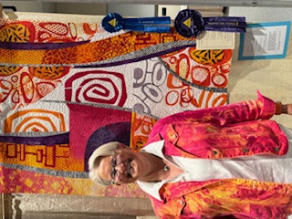 Best of Show large Spiral Dance by Fabienne Peter-Contesse