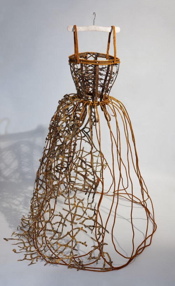 Eszter Bornemisza - Unseen Pangs (a skeletal dress made of stiffened fiber with jagged parts)